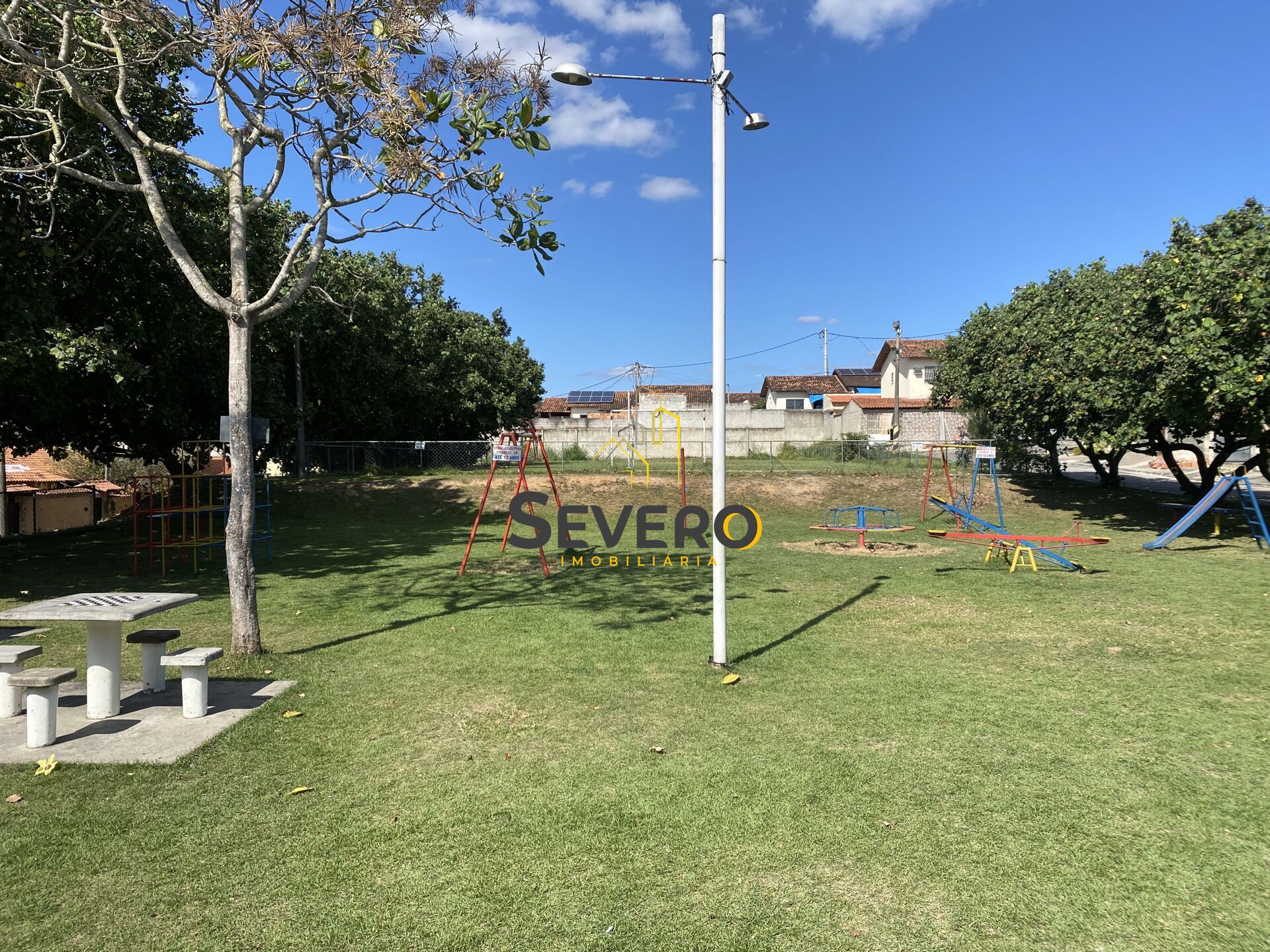 Casa à venda com 2 quartos, 130m² - Foto 16