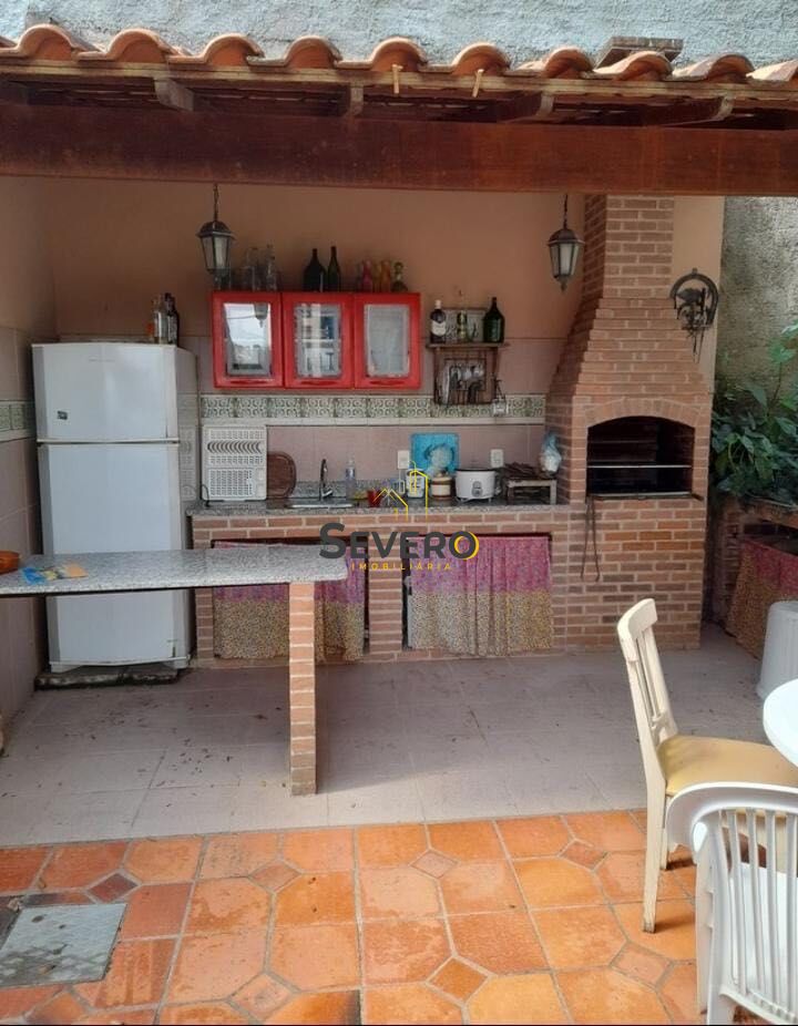 Casa à venda com 4 quartos, 150m² - Foto 12