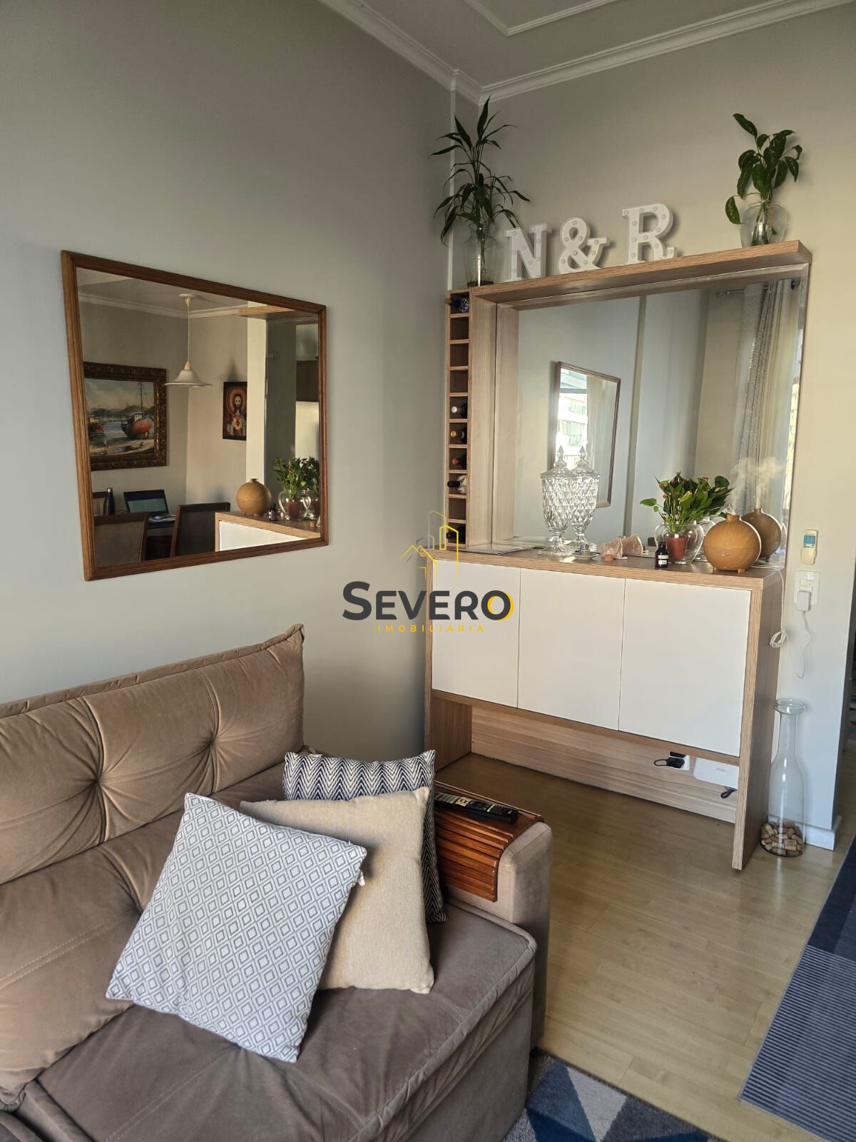 Apartamento à venda com 2 quartos, 65m² - Foto 2