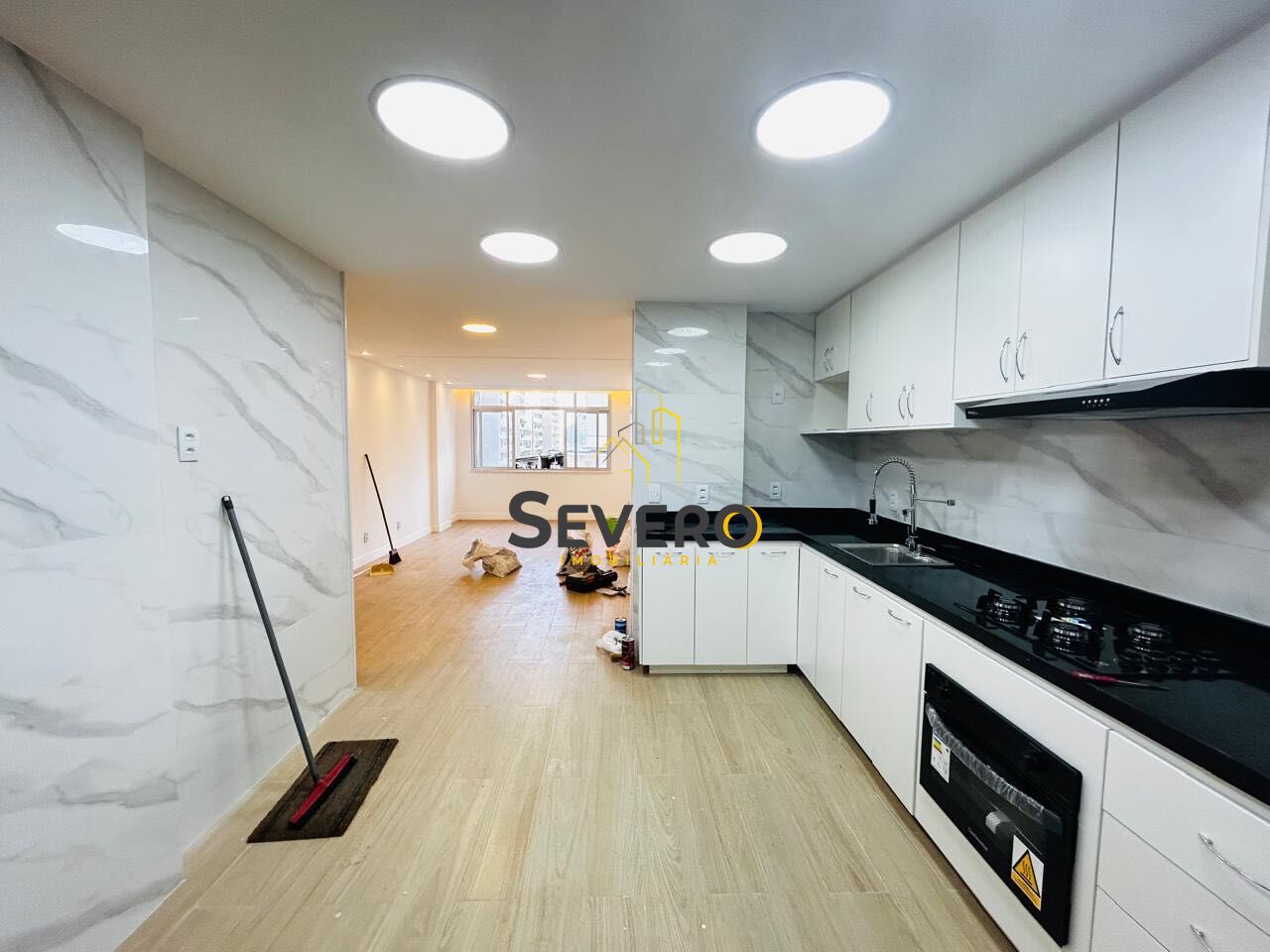Apartamento à venda com 3 quartos, 110m² - Foto 7