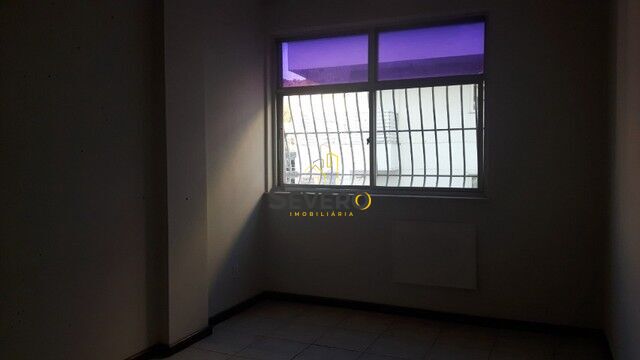 Apartamento à venda com 3 quartos, 140m² - Foto 5