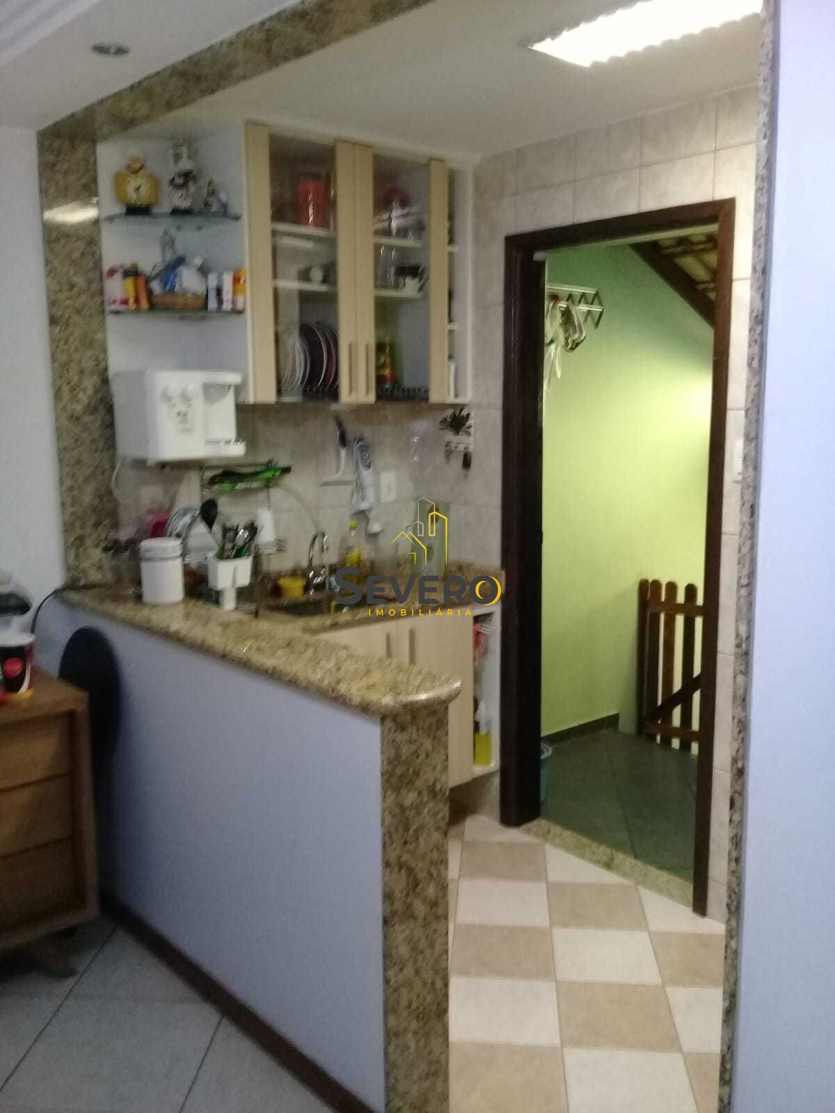 Casa à venda com 3 quartos, 200m² - Foto 9