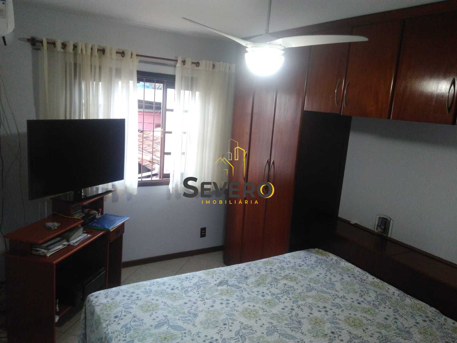 Casa à venda com 3 quartos, 200m² - Foto 35