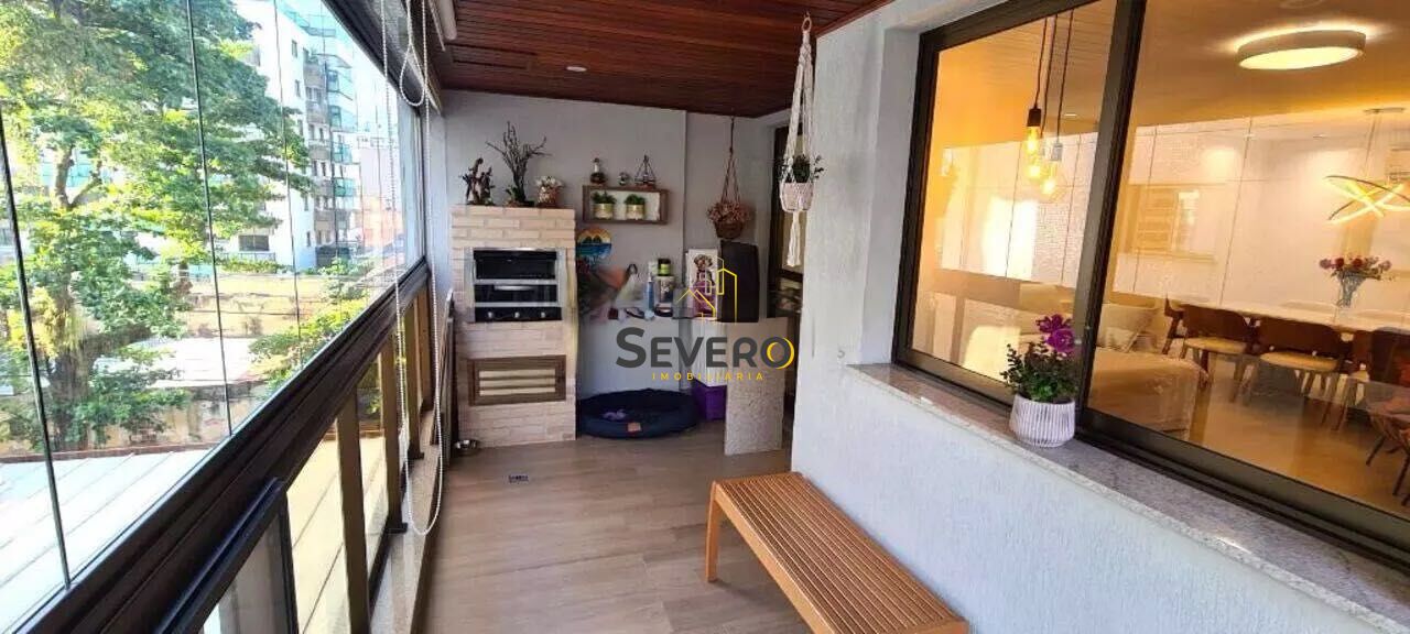 Apartamento à venda com 3 quartos, 115m² - Foto 1