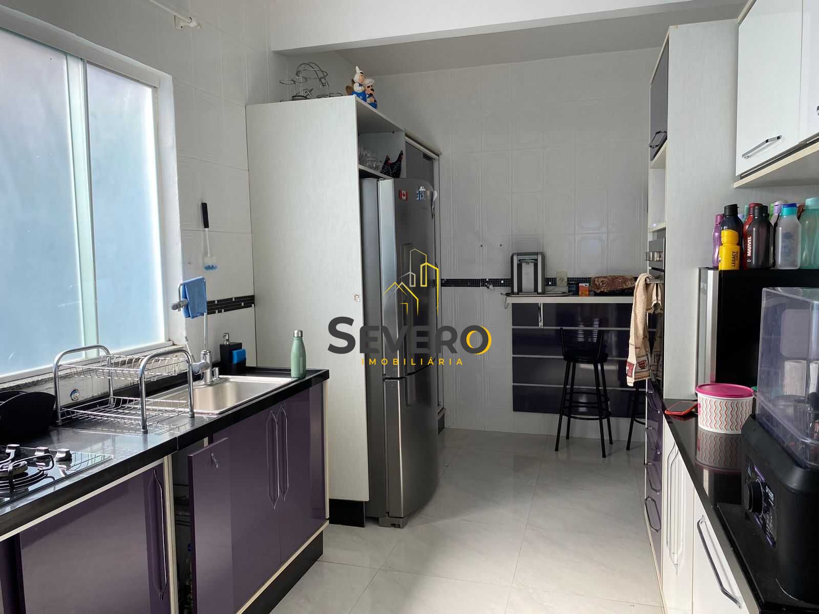 Casa à venda com 4 quartos, 207m² - Foto 11