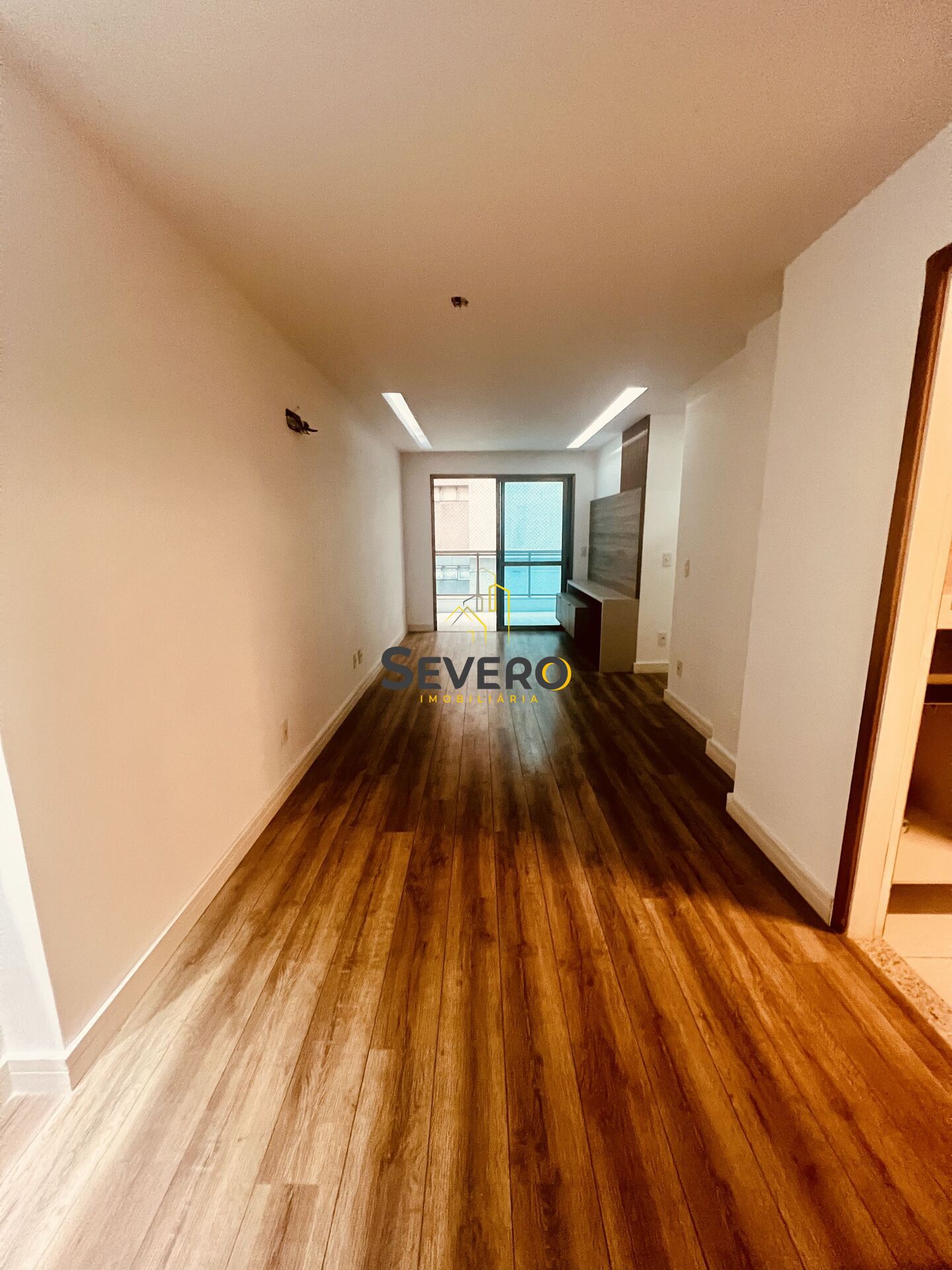 Apartamento à venda com 2 quartos, 90m² - Foto 1