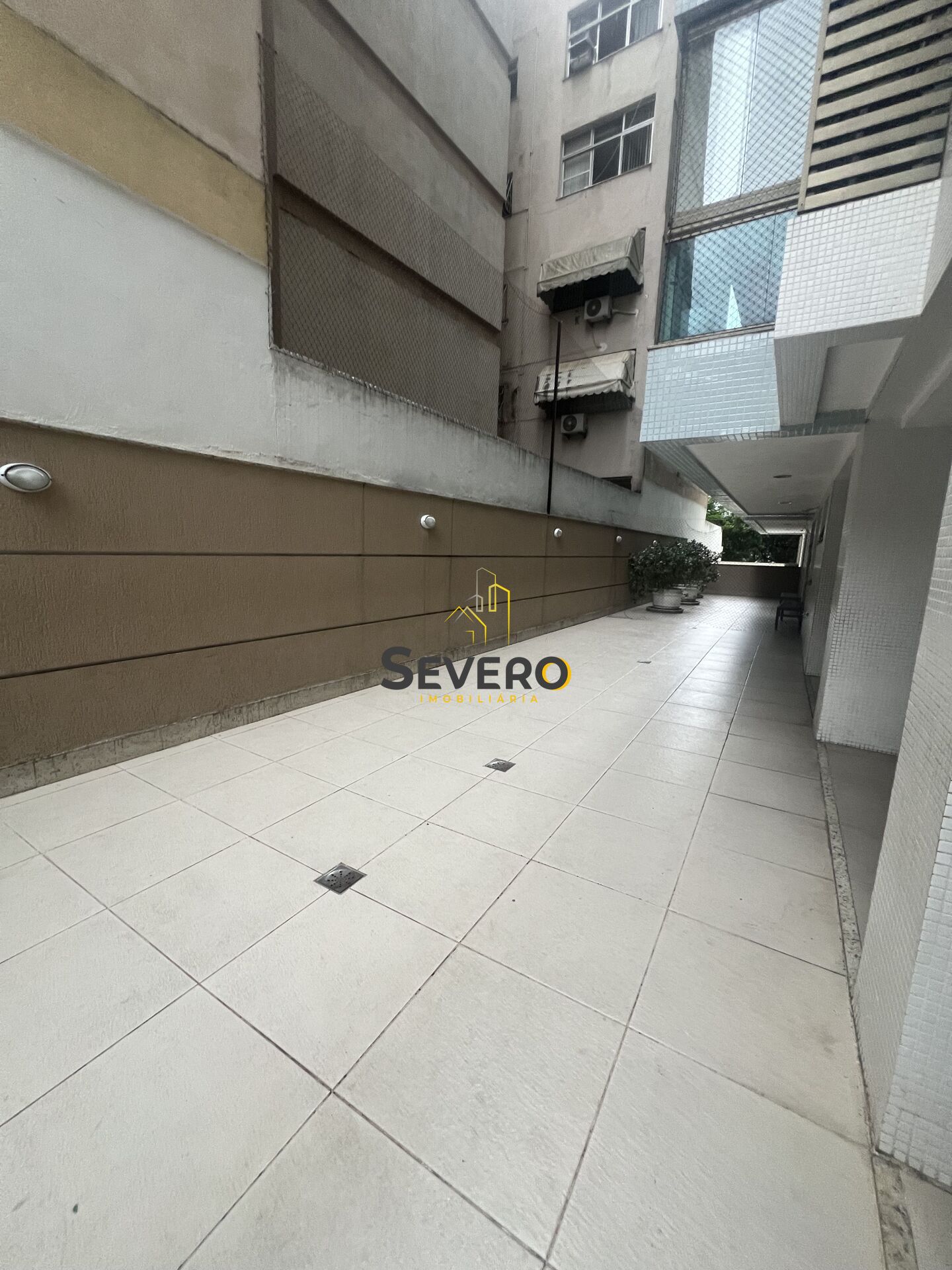 Apartamento à venda com 2 quartos, 90m² - Foto 31