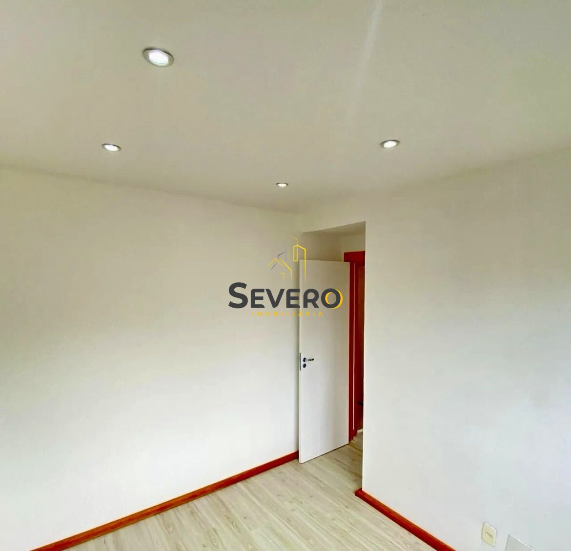 Apartamento à venda com 2 quartos, 70m² - Foto 5