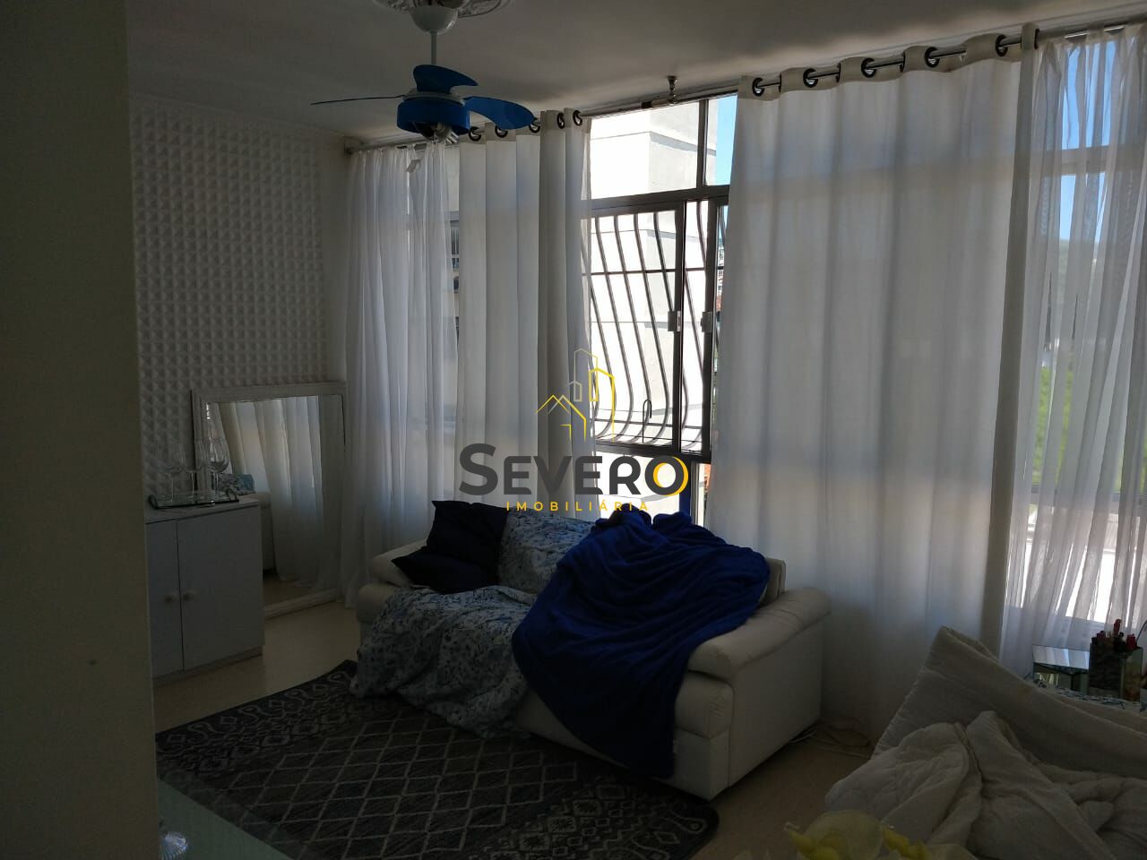 Apartamento à venda com 3 quartos, 100m² - Foto 2