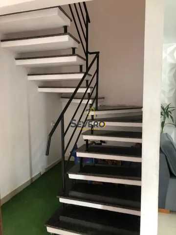 Casa à venda com 3 quartos, 300m² - Foto 2