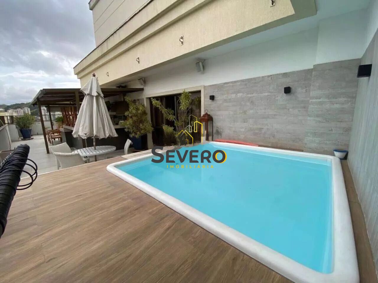 Cobertura à venda com 4 quartos, 300m² - Foto 30