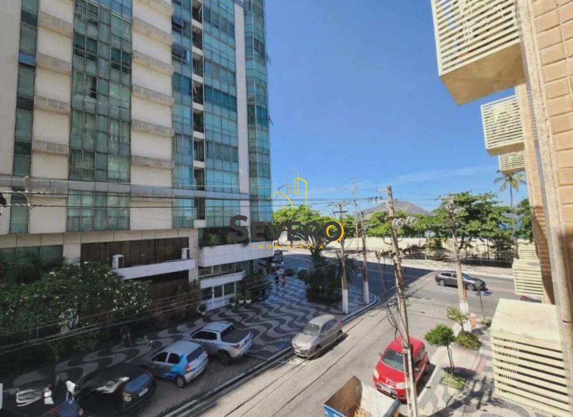 Apartamento à venda com 3 quartos, 135m² - Foto 1