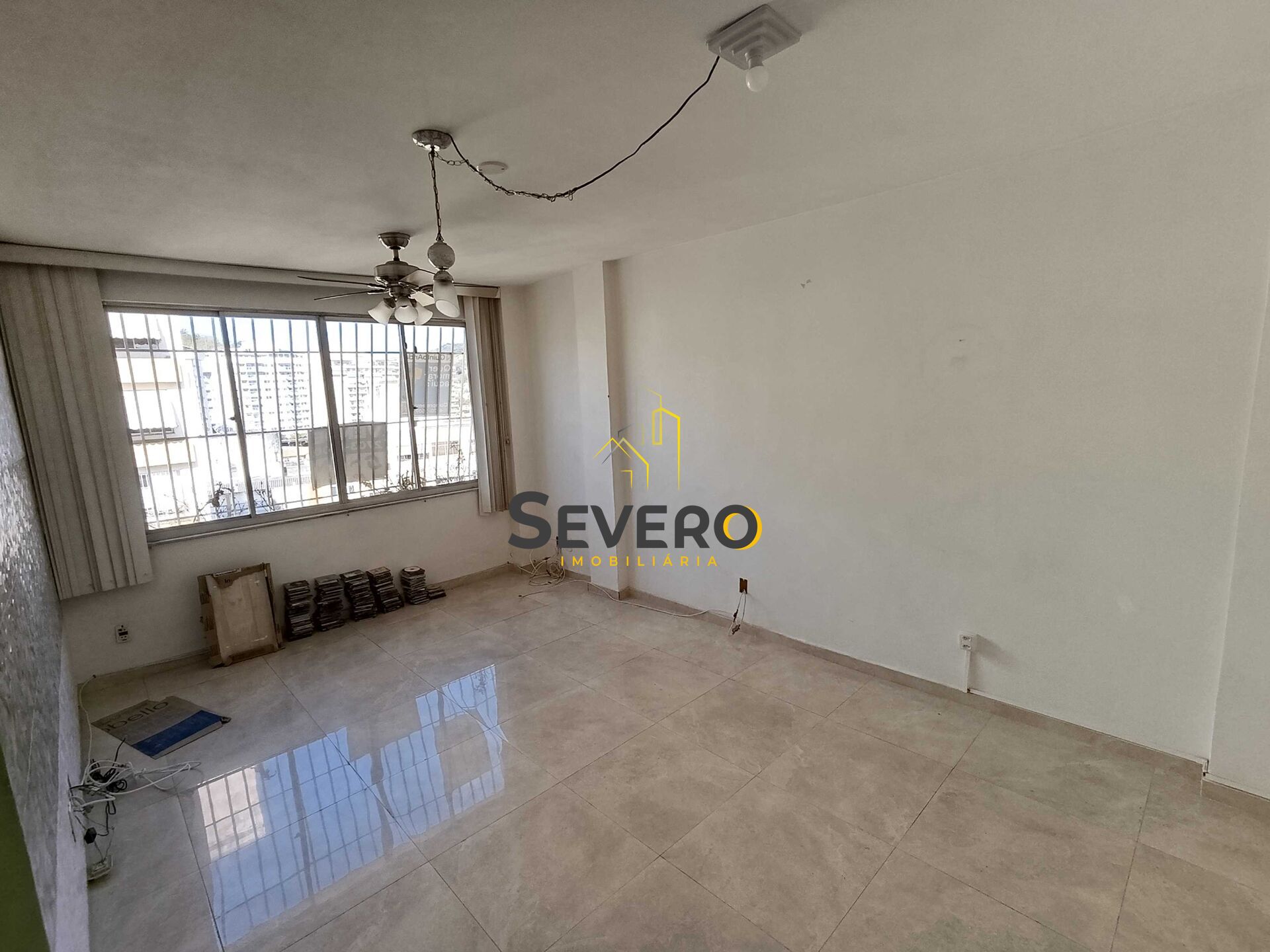 Apartamento à venda com 2 quartos, 80m² - Foto 1