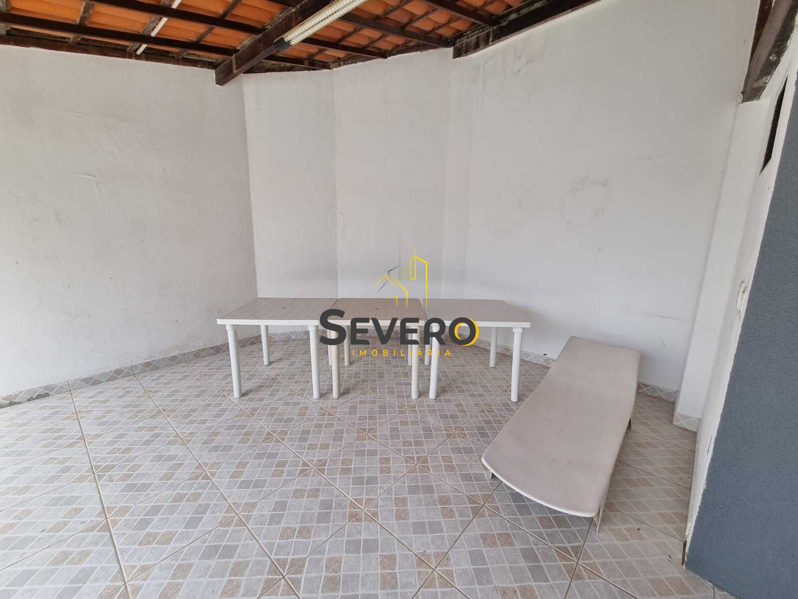 Casa à venda com 4 quartos, 250m² - Foto 11