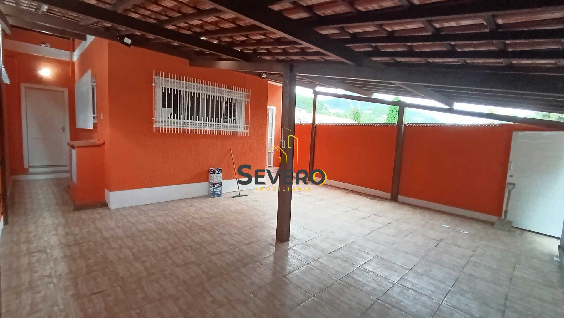 Casa à venda com 3 quartos, 250m² - Foto 4