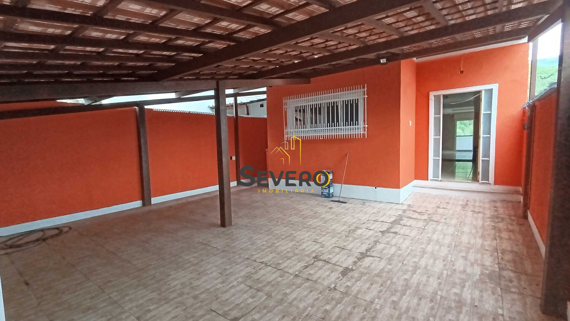 Casa à venda com 3 quartos, 250m² - Foto 3