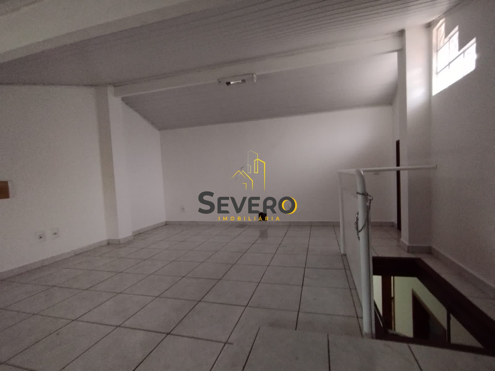 Casa à venda com 2 quartos, 240m² - Foto 18