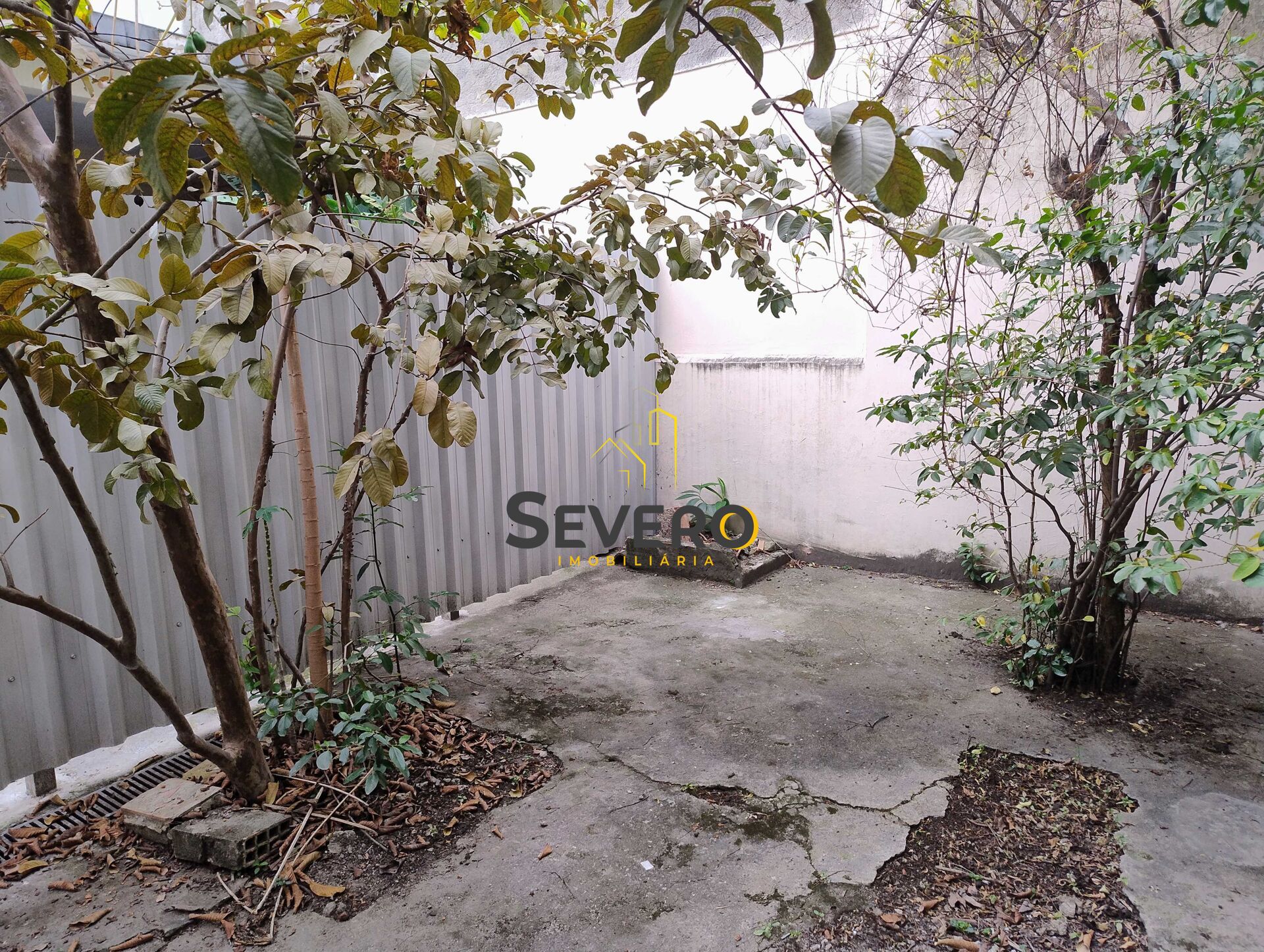 Casa à venda com 2 quartos, 155m² - Foto 3