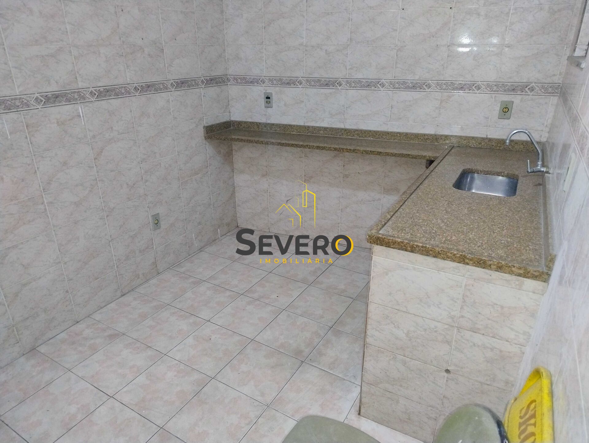 Casa à venda com 2 quartos, 155m² - Foto 11