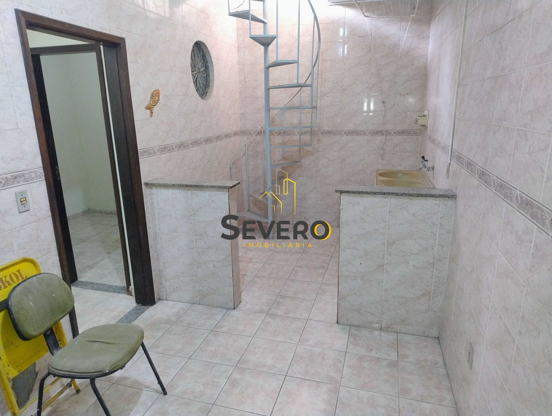 Casa à venda com 2 quartos, 155m² - Foto 10