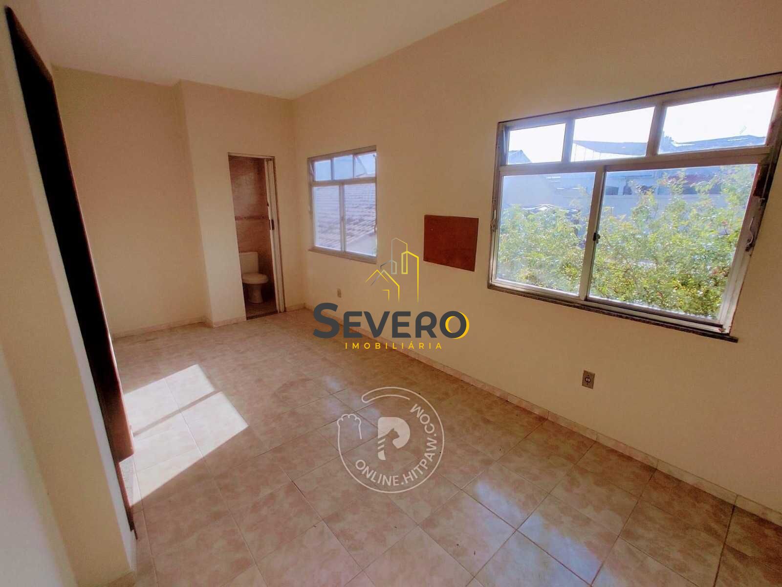 Casa à venda com 2 quartos, 155m² - Foto 4