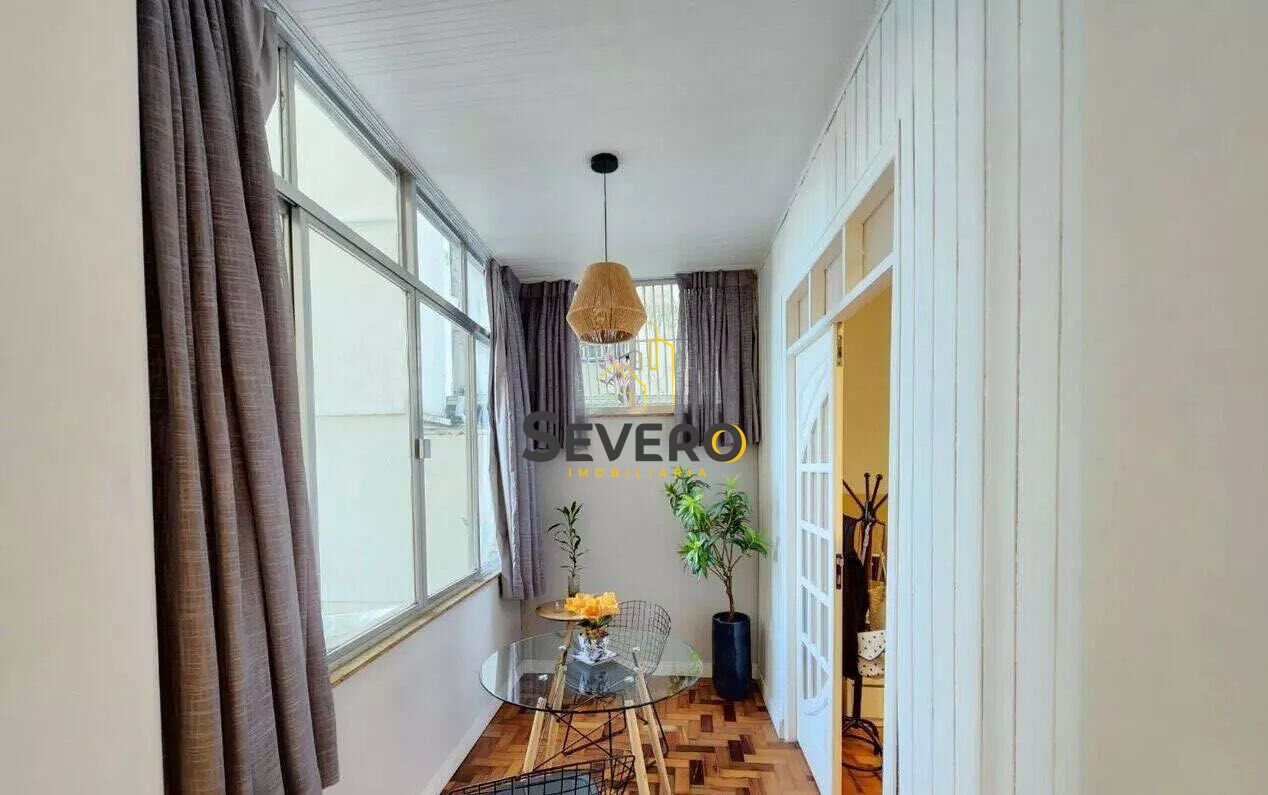 Apartamento à venda com 1 quarto, 50m² - Foto 2