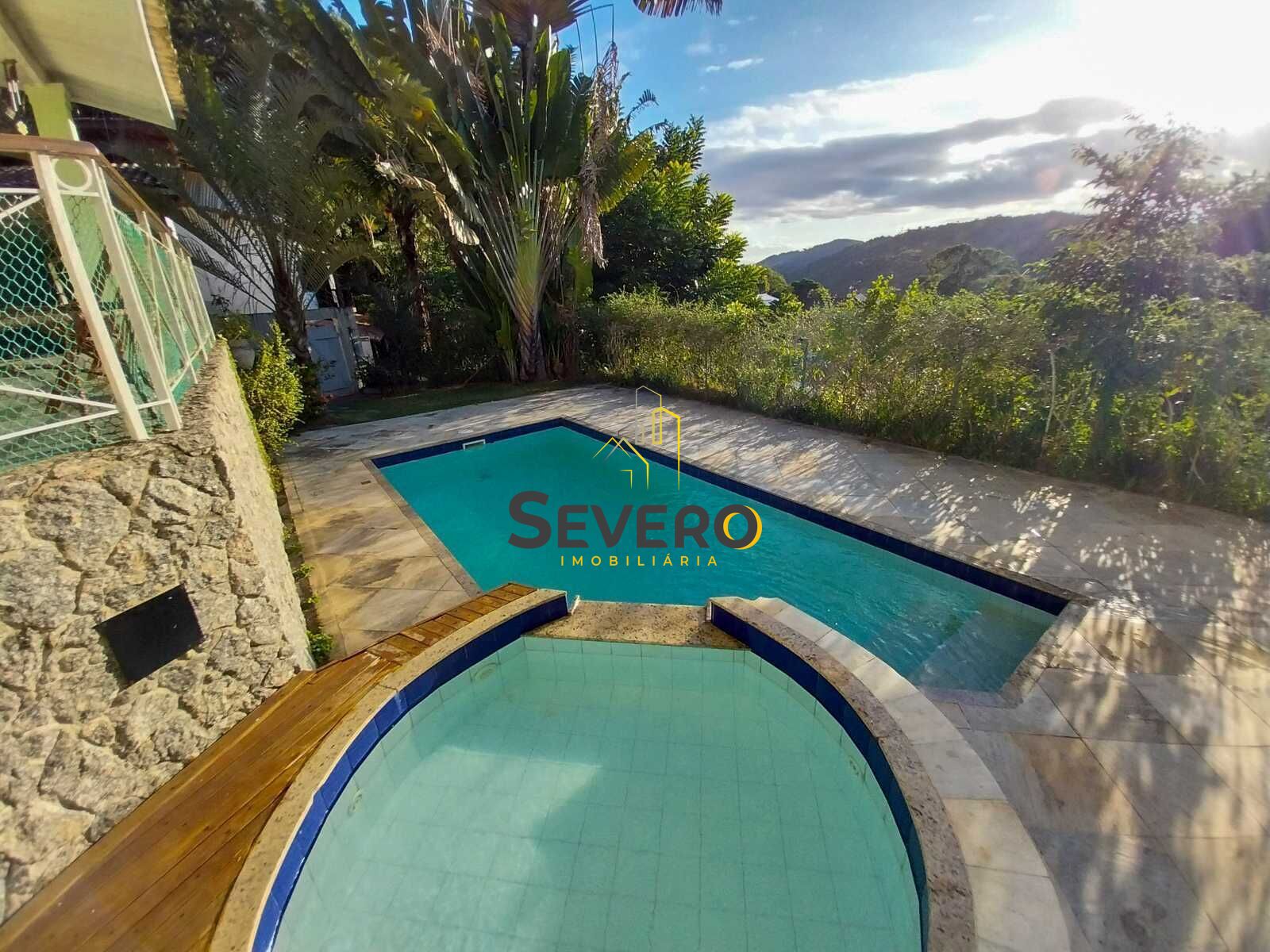 Casa de Condomínio à venda com 6 quartos, 300m² - Foto 5