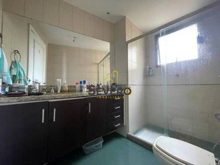 Apartamento à venda com 4 quartos, 160m² - Foto 8