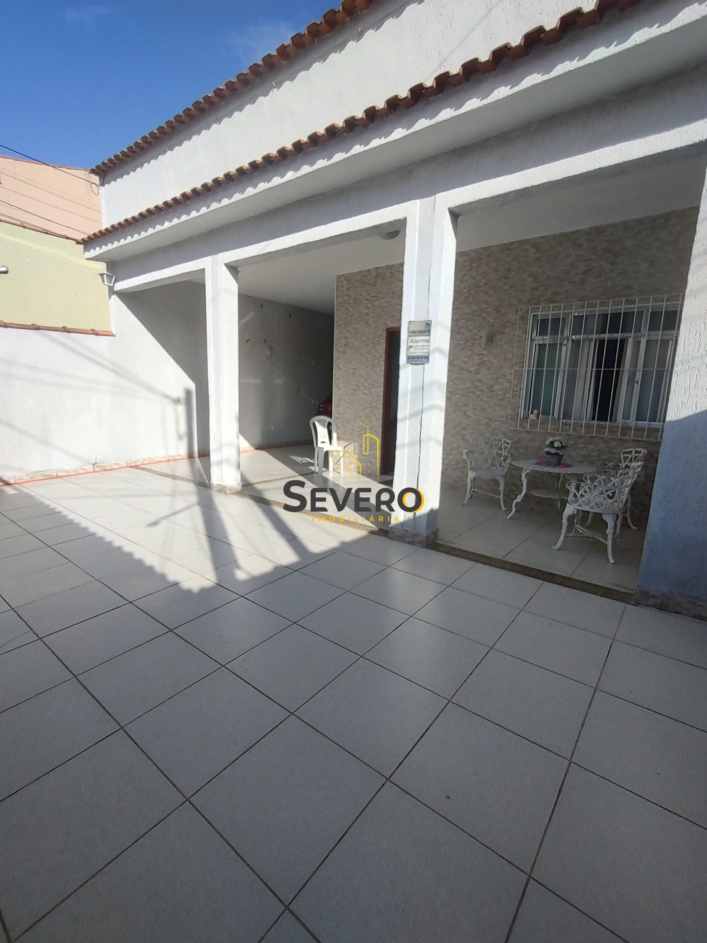 Casa à venda com 4 quartos, 150m² - Foto 2