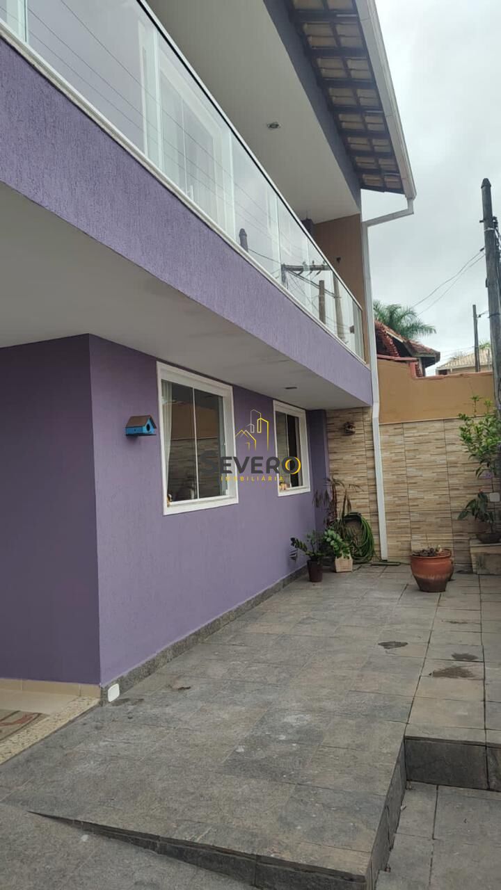 Casa de Condomínio à venda com 4 quartos, 200m² - Foto 4