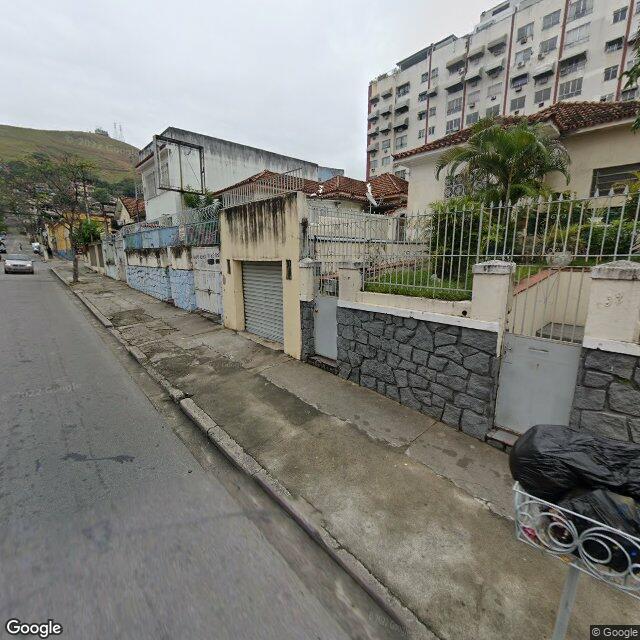 Imagem estática do "Street View" da localização