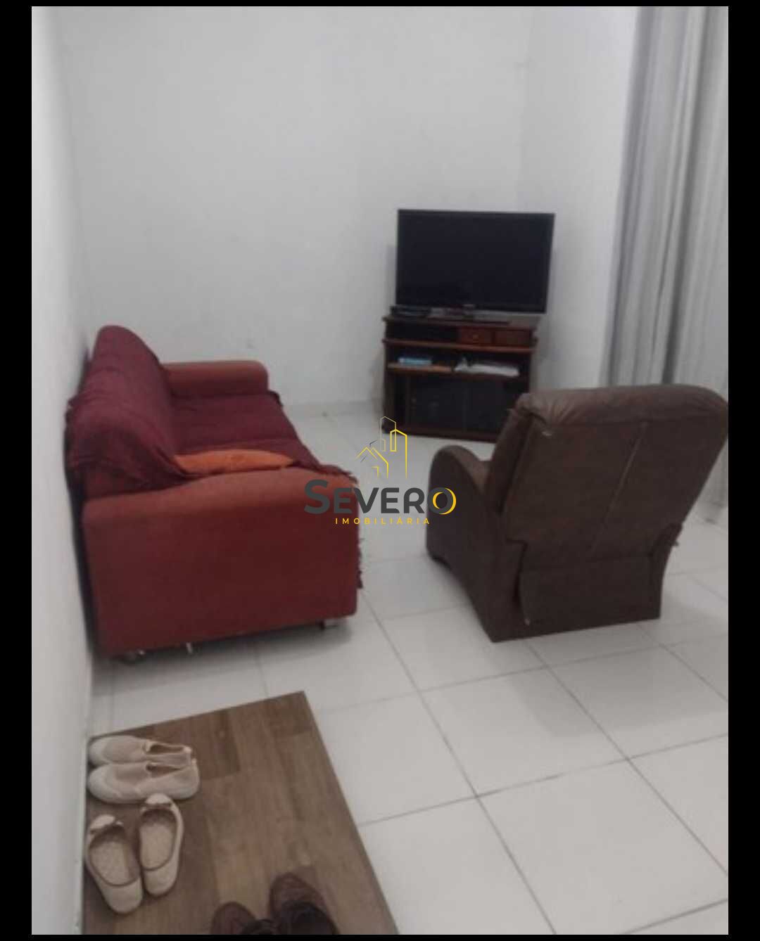 Casa à venda com 5 quartos, 700m² - Foto 2