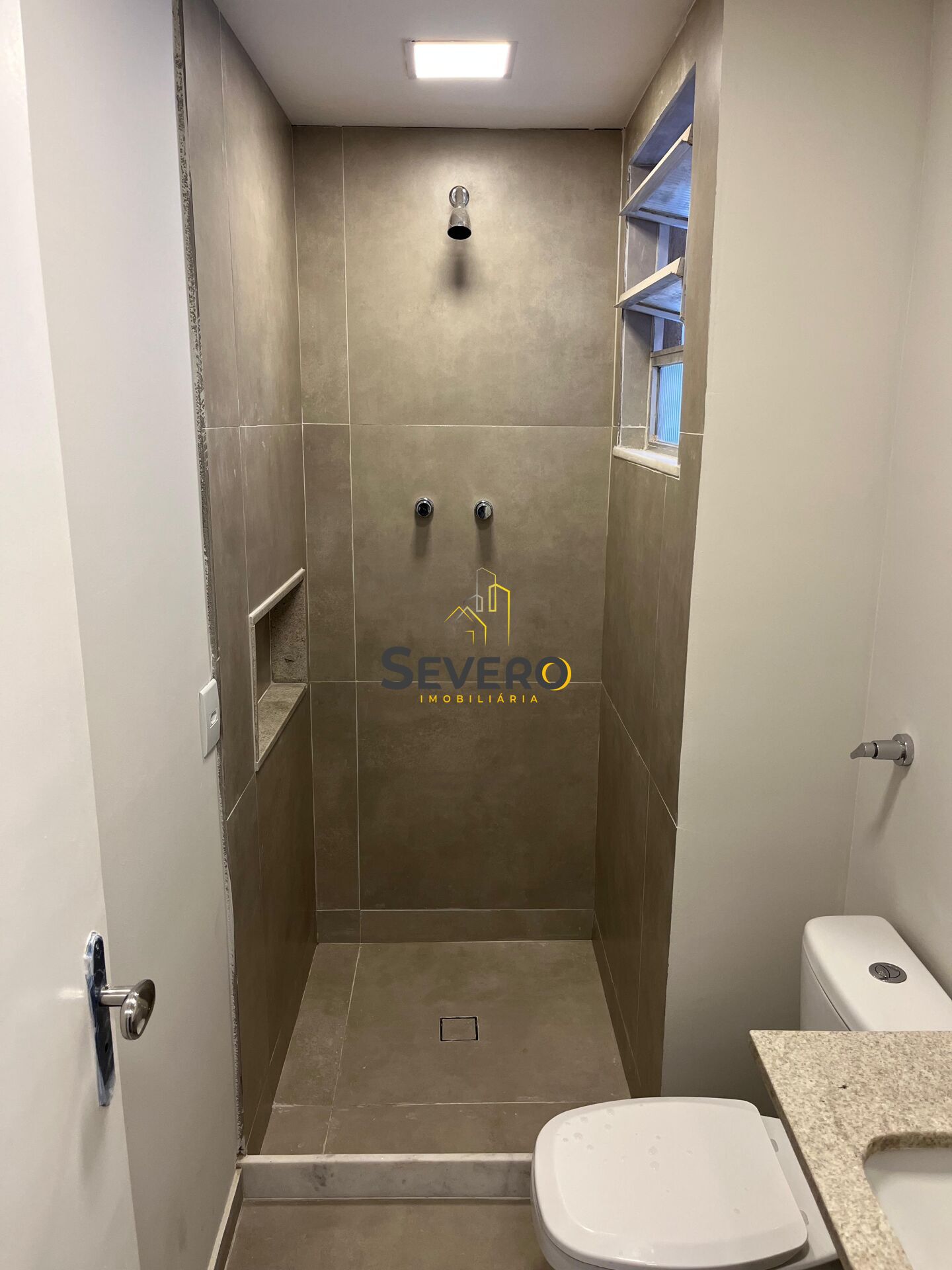 Apartamento à venda com 2 quartos, 80m² - Foto 11