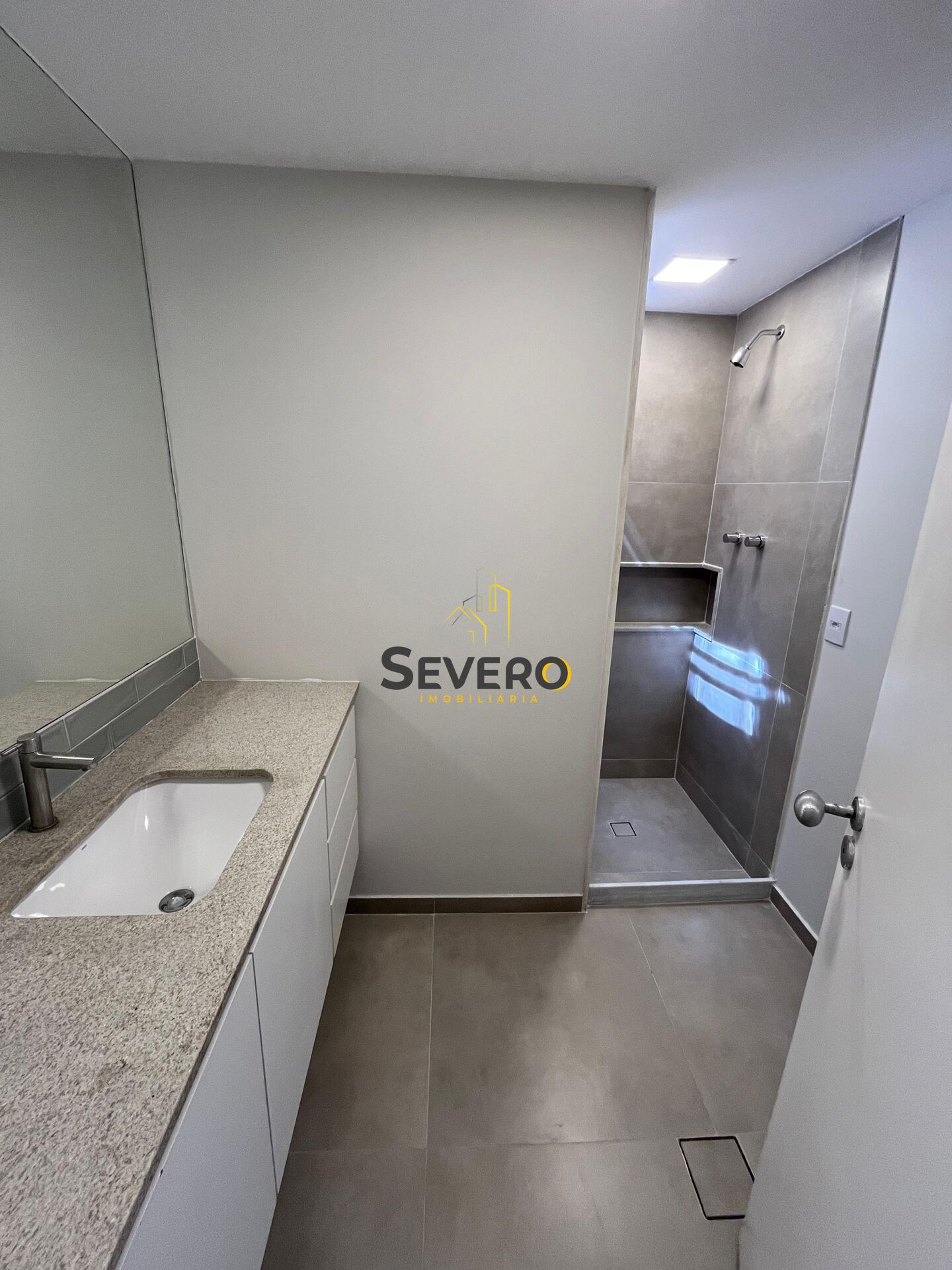 Apartamento à venda com 2 quartos, 80m² - Foto 9