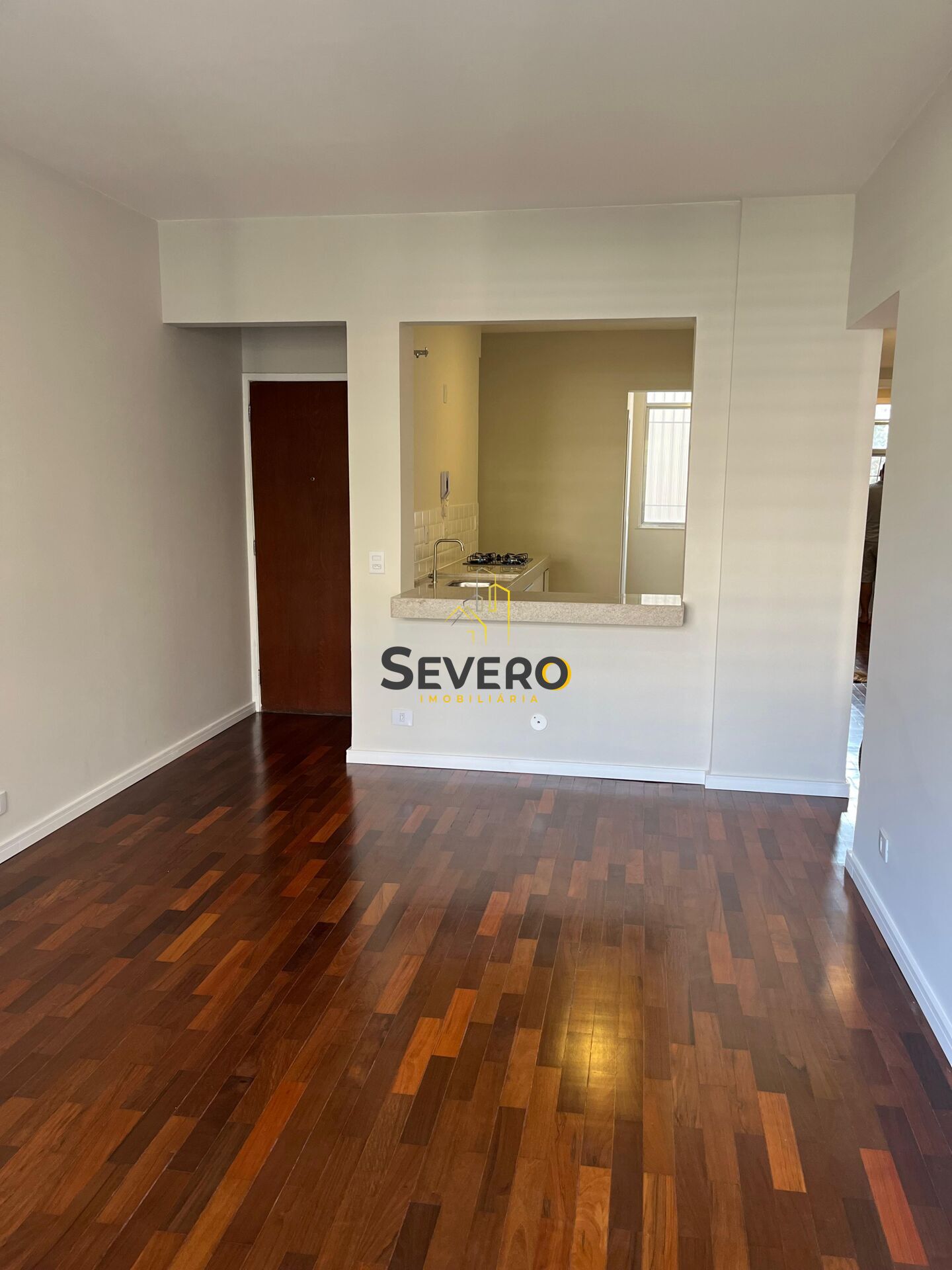 Apartamento à venda com 2 quartos, 80m² - Foto 1