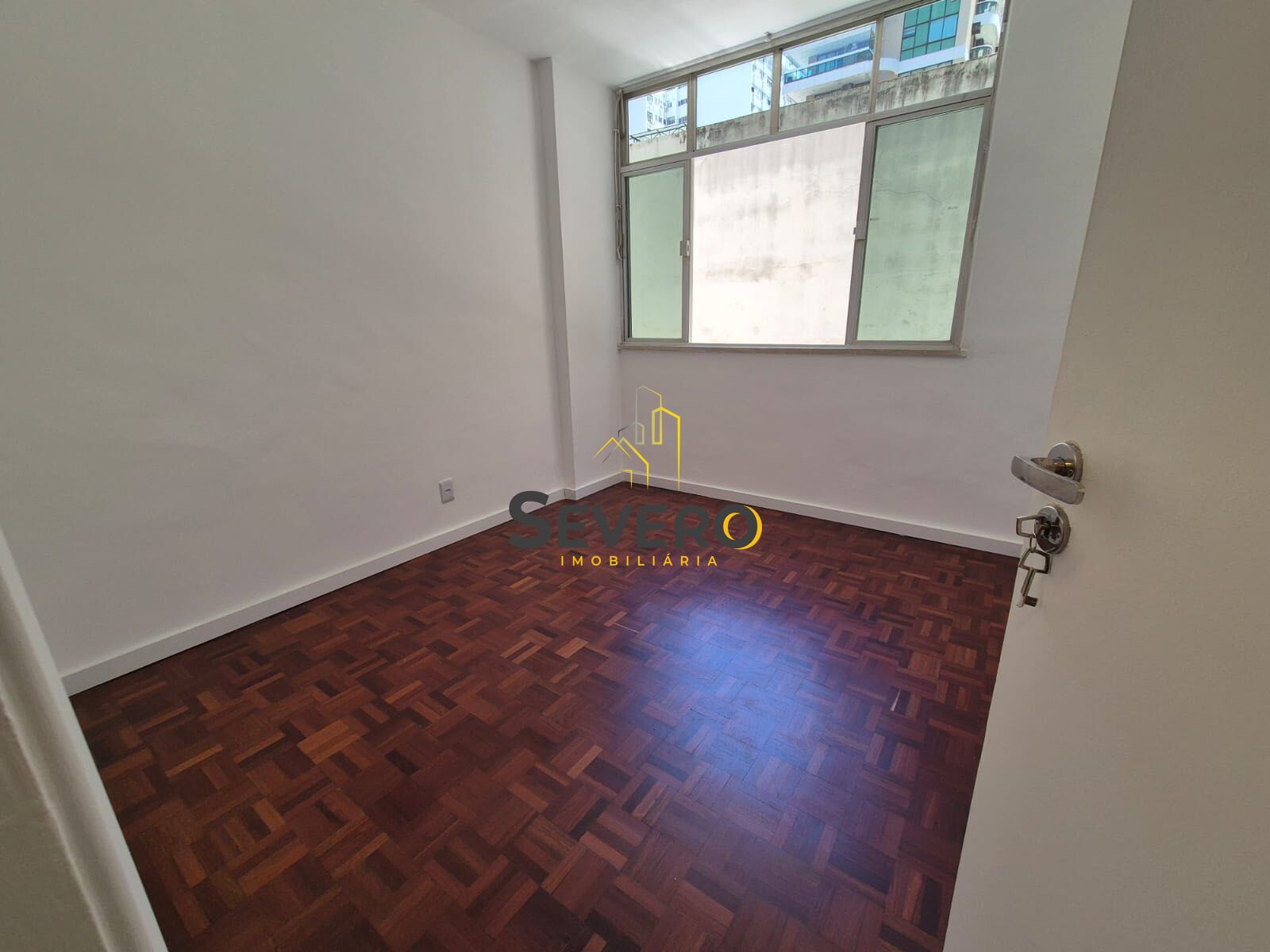 Apartamento à venda com 3 quartos, 70m² - Foto 11