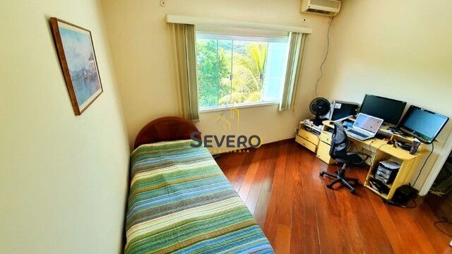 Casa de Condomínio à venda com 6 quartos, 280m² - Foto 10