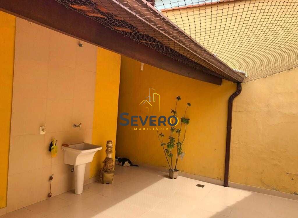 Casa à venda com 4 quartos, 220m² - Foto 22