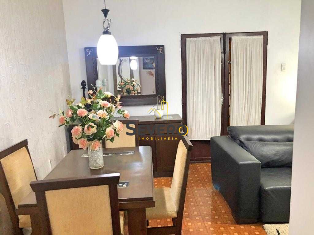 Casa à venda com 4 quartos, 220m² - Foto 5