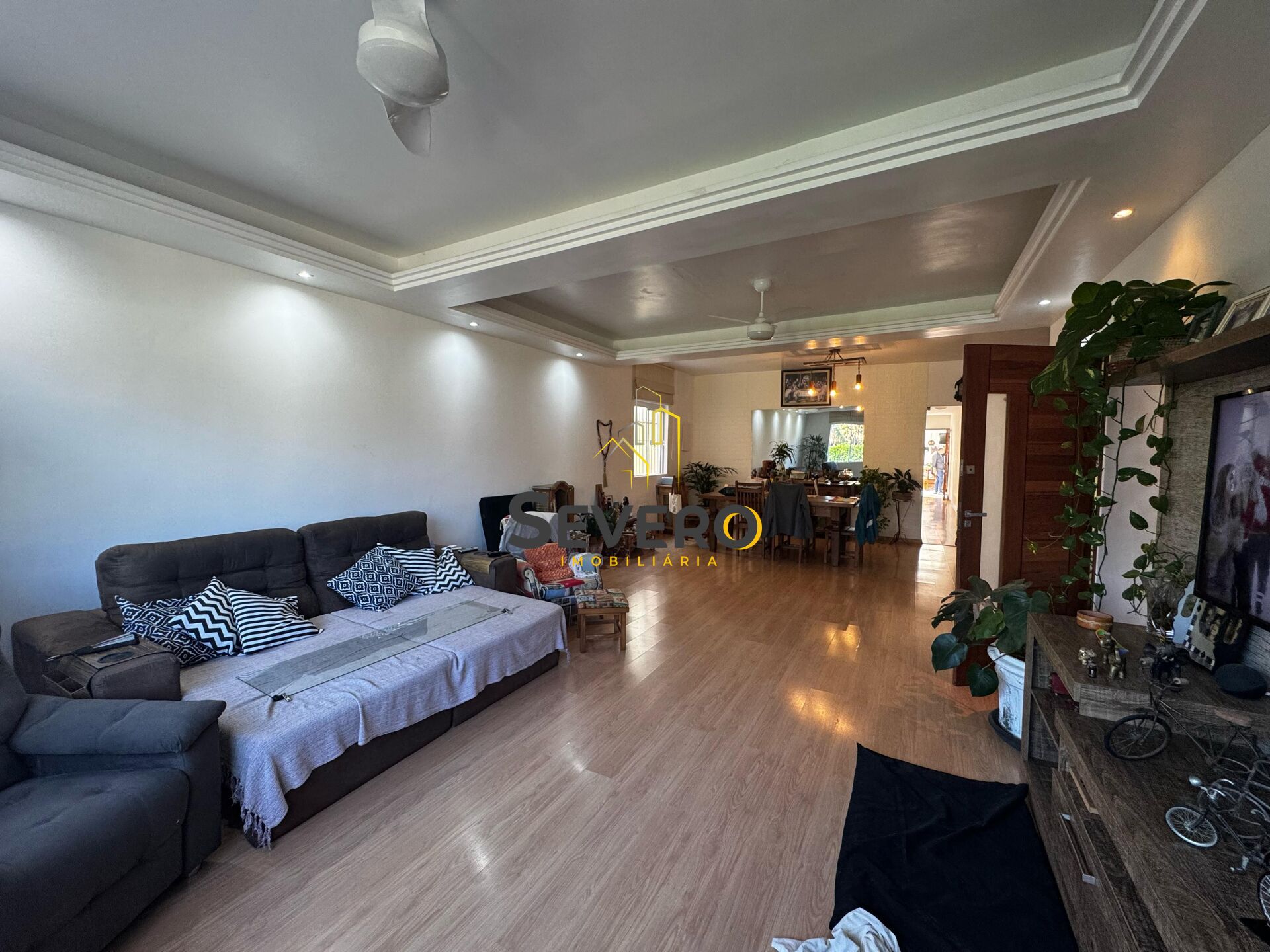 Casa à venda com 4 quartos, 180m² - Foto 11
