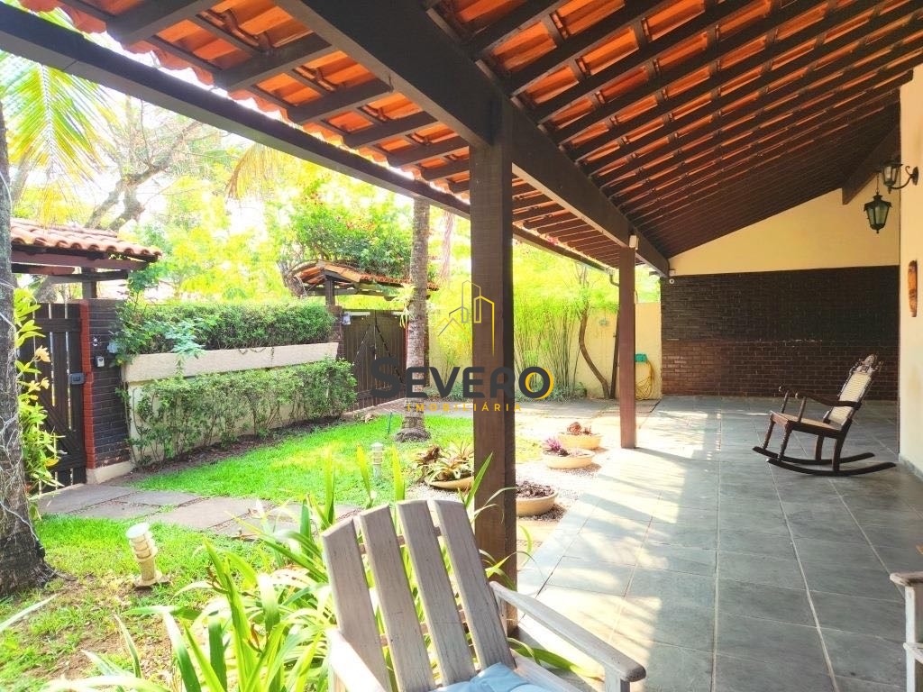 Casa à venda com 3 quartos, 300m² - Foto 3