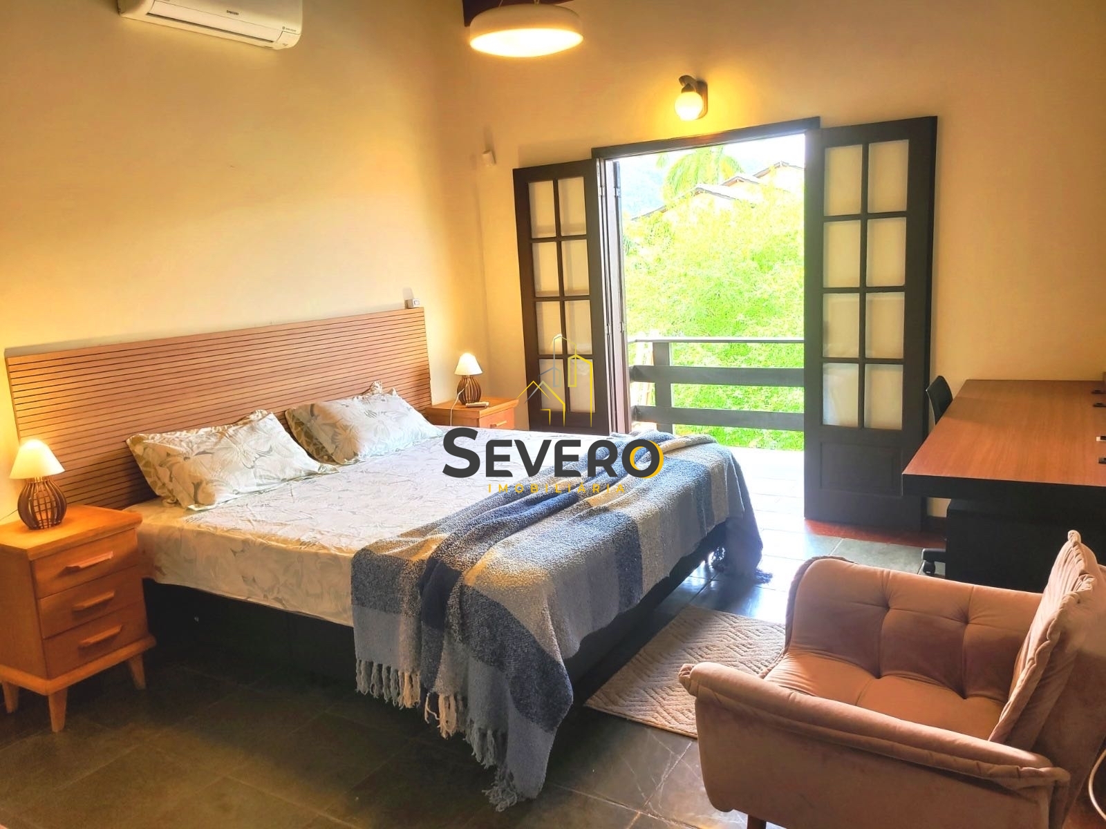 Casa à venda com 3 quartos, 300m² - Foto 15