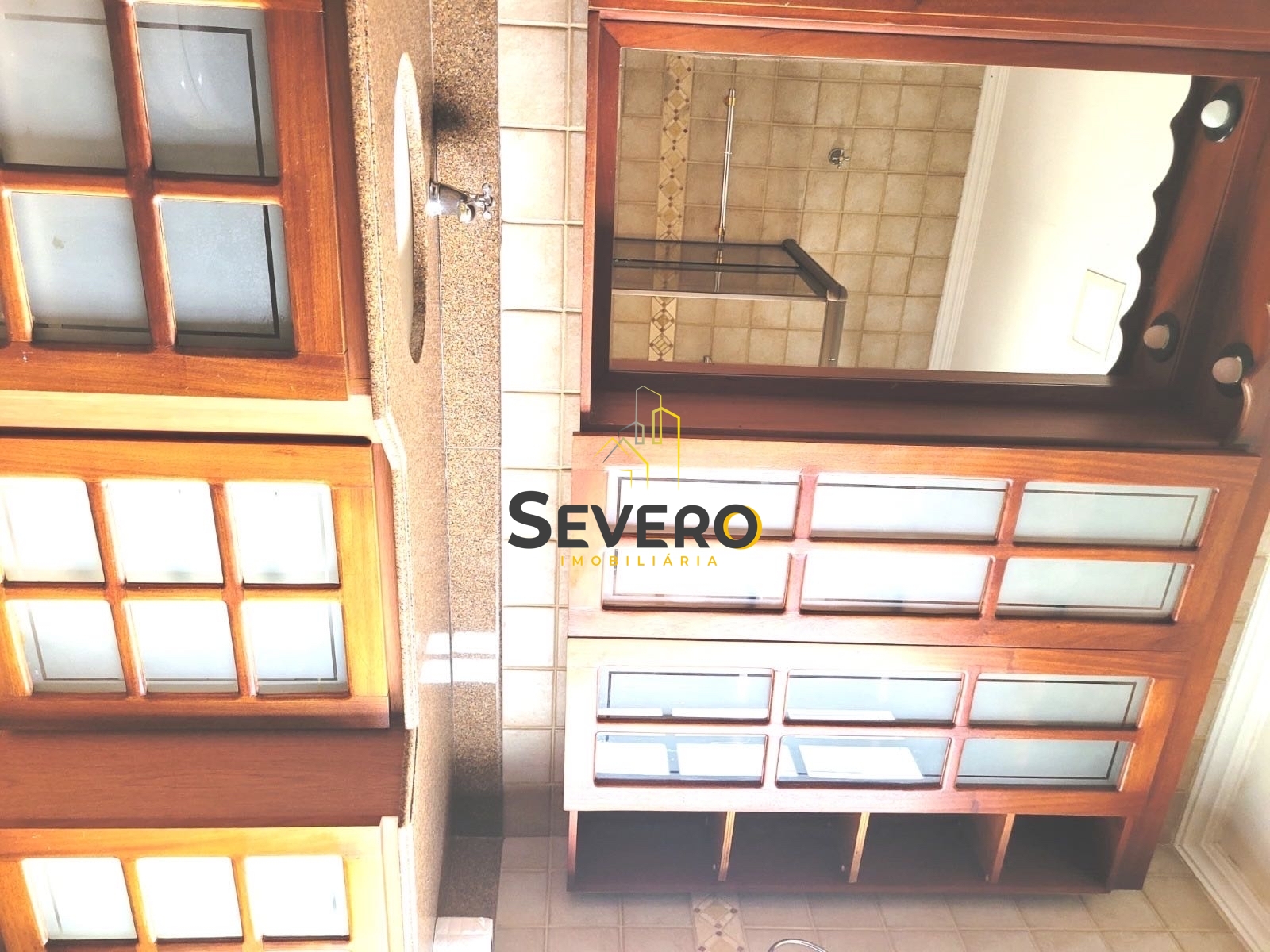Casa à venda com 3 quartos, 300m² - Foto 20