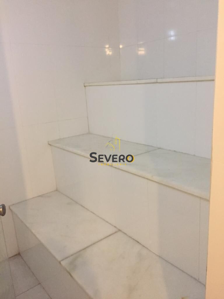 Casa à venda com 4 quartos, 500m² - Foto 31