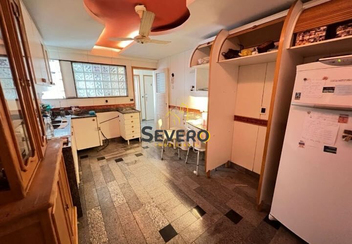 Apartamento à venda com 4 quartos, 180m² - Foto 10