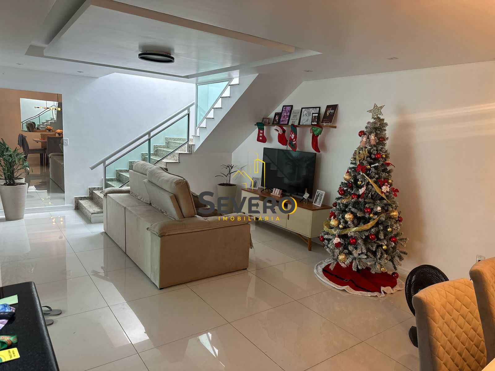 Casa à venda com 3 quartos, 210m² - Foto 10