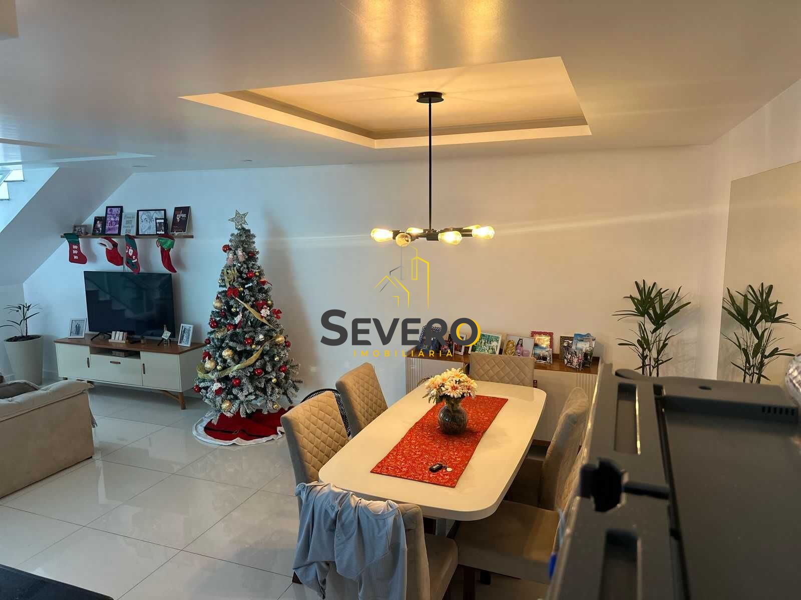 Casa à venda com 3 quartos, 210m² - Foto 13