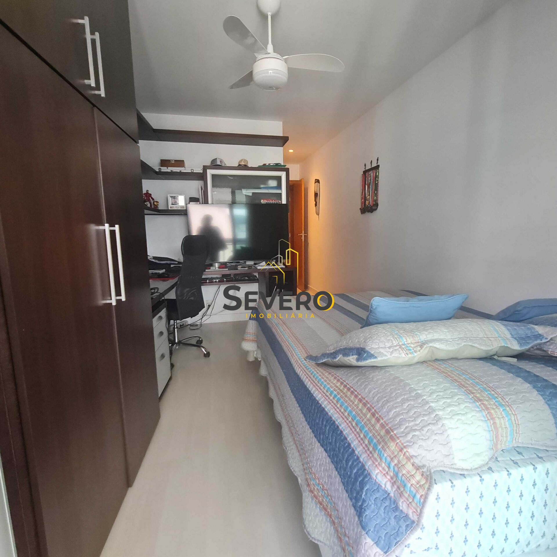 Apartamento à venda com 4 quartos, 185m² - Foto 5