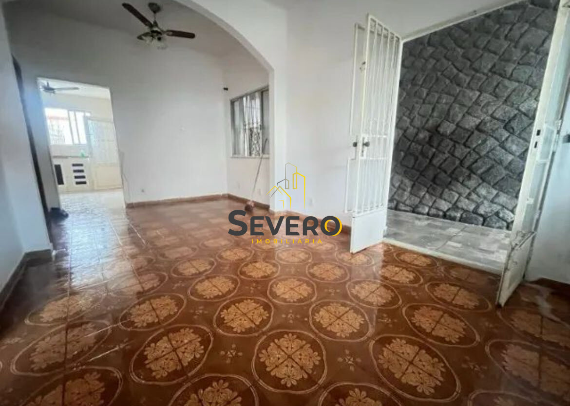 Casa à venda com 3 quartos, 137m² - Foto 2
