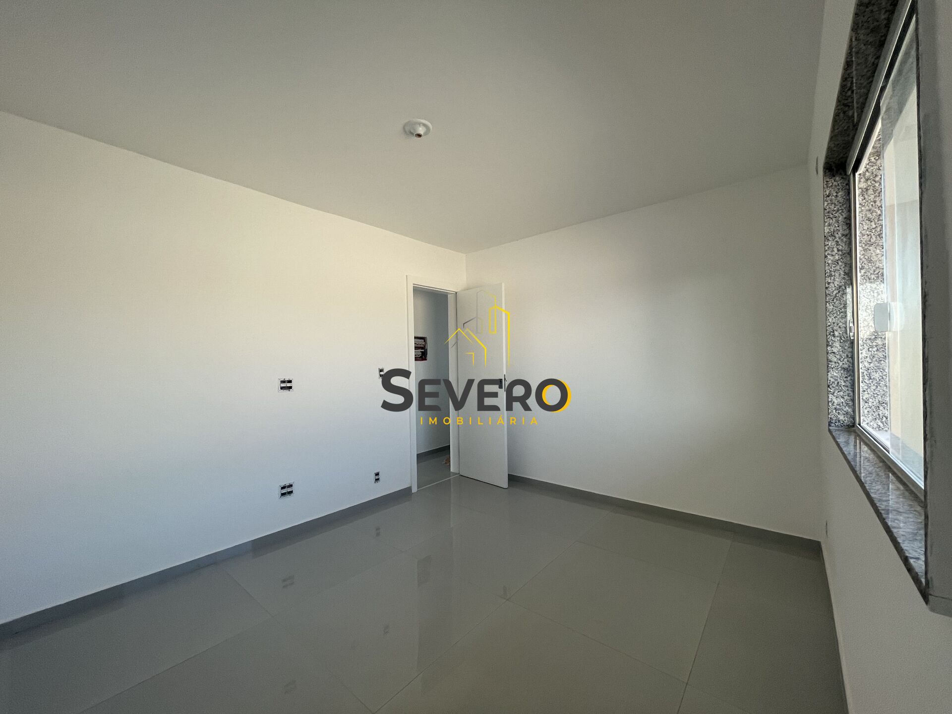 Casa à venda com 5 quartos, 186m² - Foto 30